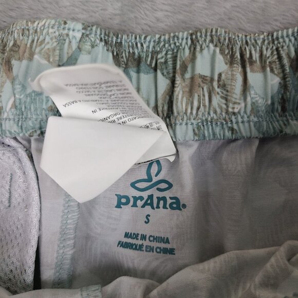 PrAna‎ Seaside Safari Mariya Blue Green Athletic Shorts Zebra Size Small Shorts - Picture 2 of 9